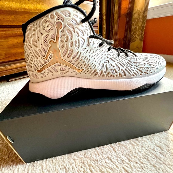 Jordan Ultra Fly Metallic Copper Coin Men’s Sneakers - Picture 4 of 13